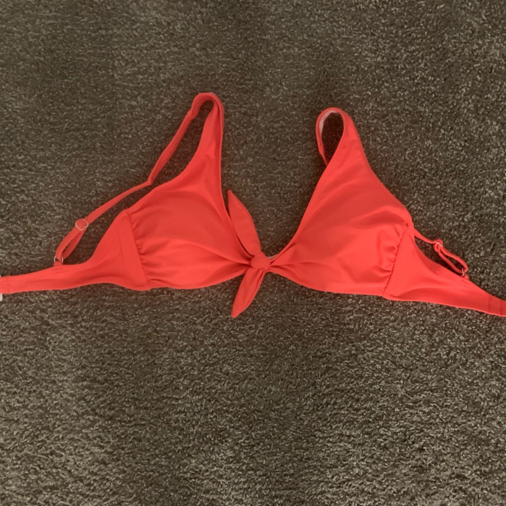 Brand new without tags old navy swim top. Size medium
